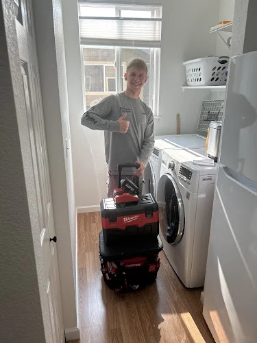 HM DENVER REPAIR INC