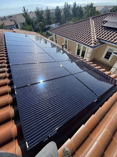 AAA Solar Cleaning Services LLC