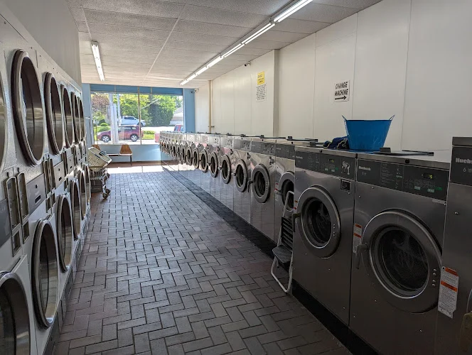 Brooklyn 24 Hour Laundromat