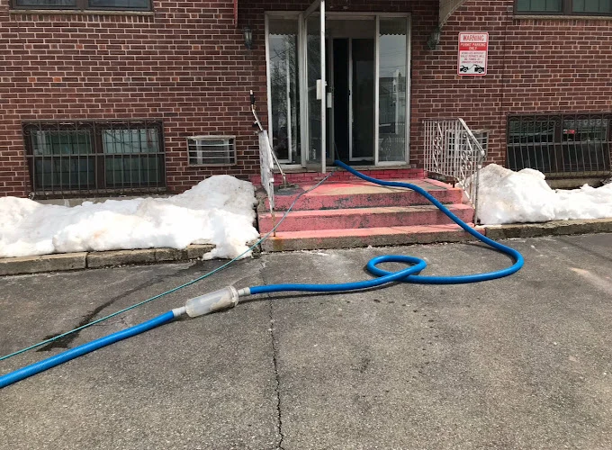 Easy Clean LLC